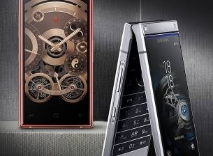 Samsung W2019 има два AMOLED екрана и струва почти 2500 евро