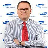 Samsung  се стреми към лидерство на пазара на смарт телефони