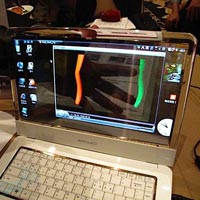 Samsung ни изненада с лаптоп с прозрачен екран