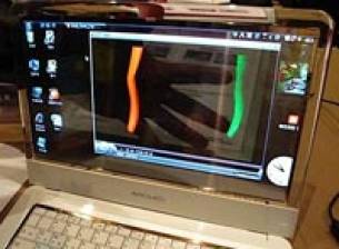 Samsung ни изненада с лаптоп с прозрачен екран