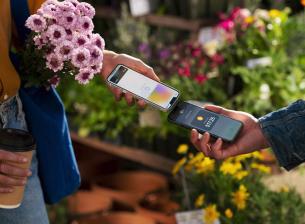 ЕС обвинява Apple в антиконкурентно поведение заради Apple Pay