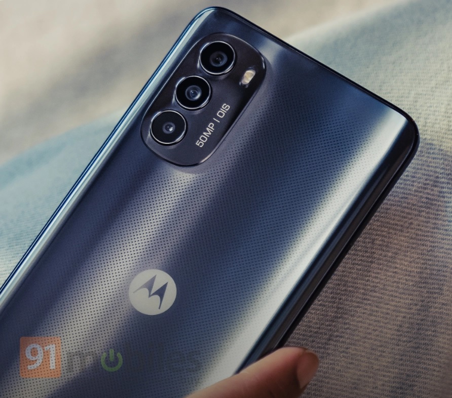 Motorola moto g82 ще предложи добри параметри в средния клас