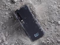 Cat S75 е здрав и поддържа сателитна комуникация