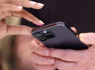 iPhone 16 Pro може да се сдобие с Wi-Fi 7 и 48MP сензор с ултраширокоъгълна оптика