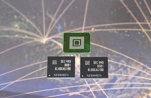 Samsung представи 128GB флаш памет за смартфони, може да я видим в Galaxy S6