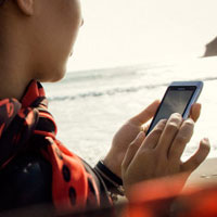 Strategy Analytics: През тримесечието са доставени с 13% повече телефони