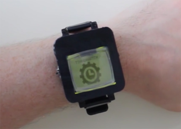 Ентусиаст превърна Nokia 1100 в умен часовник