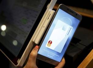 Samsung Pay ще поддържа телефони от по-нисък клас и онлайн плащания