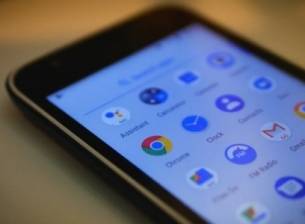 Samsung може би работи по смартфон с Android Go