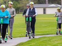 Видео улови катастрофа с е-тротинетка в София