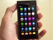 Среща с N9, най-необикновения телефон на Nokia