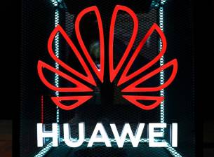 Huawei може да завърши годината с 230 милиона доставени смартфона