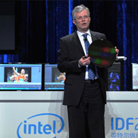 Intel отчита рекордна печалба за тримесечието, обещава двуядрени процесори за нетбуци