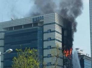 Горя център за данни на Samsung