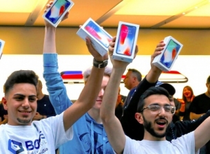 iPhone продължава да е индикатор на богатство