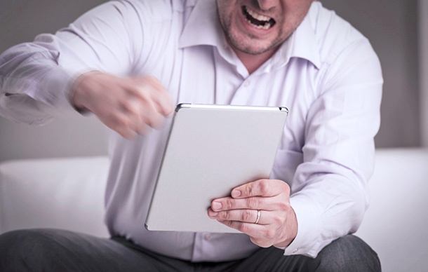 Apple пусна нова версия на iOS 9.3, за да отстрани проблеми с iPhone и iPad