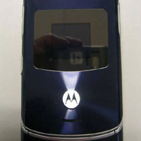 RAZR не е мъртъв - Motorola подготвя MOTORZR