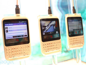 Снимки и видео на първия Facebook телефон на INQ - Cloud Touch