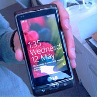 Нова снимка на първия телефон с Windows Phone 7 на LG