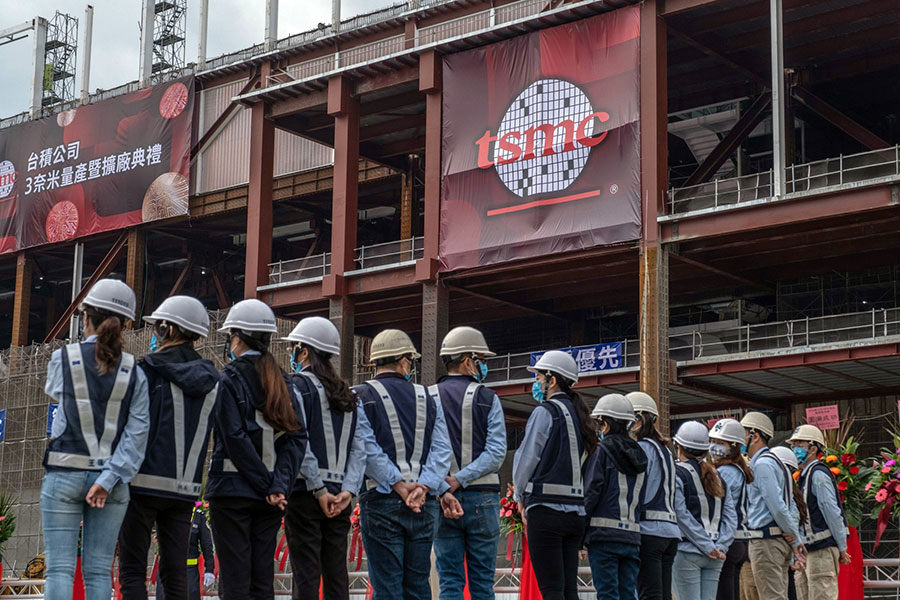 TSMC спира доставката на чипове за изкуствен интелект на китайски компании