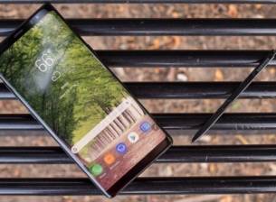 HTC, LG, Samsung и Motorola не забавят работата на по-старите телефони