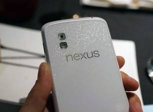 Снимки на Nexus 4 в бяло