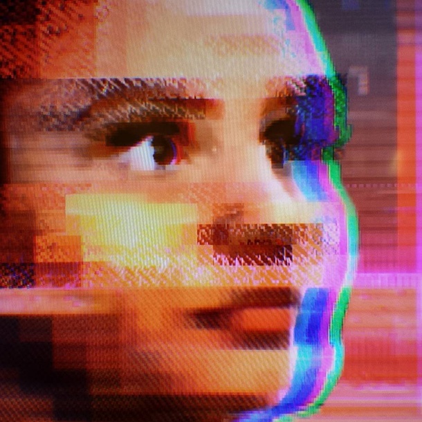 Tay е бот с изкуствен интелект, създаден от Microsoft