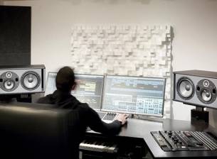 Samsung преговаря за покупката на Focal, твърди корейско издание