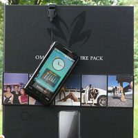 Samsung Omnia Millionaire Pack - не само за милионери