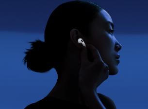 Apple подготвя редица полезни възможности за AirPods