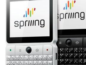 Стилният Spriiing Smile комбинира Android с QWERTY клавиатура