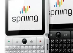 Стилният Spriiing Smile комбинира Android с QWERTY клавиатура