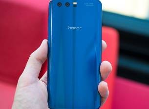 Honor 9 Premium с 6GB RAM и 128GB памет вече се предлага в Европа