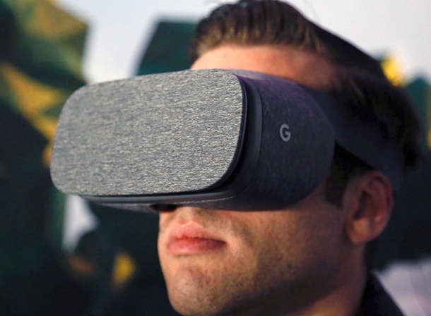 Новите очила на Google за виртуална реалност ще могат да следят позицията на очите