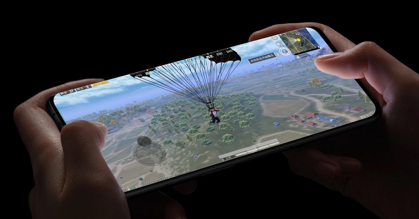 OnePlus изглежда подготвя и Ultra модел