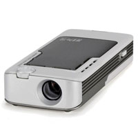 Първият джобен проектор на ЗМ вече и в България