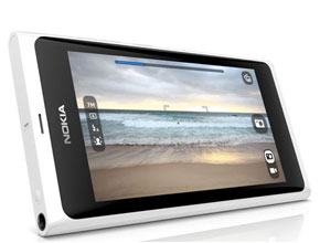 Nokia N9 ще се предлага и в бяло, ще получи ъпдейт скоро