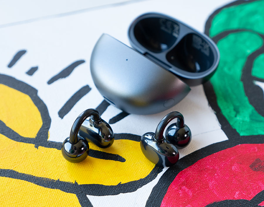 РЕВЮ: Huawei FreeClip комбинира удобство и необичаен дизайн