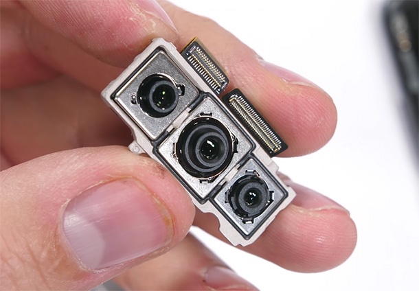 JerryRigEverything разглобява Huawei P20 Pro