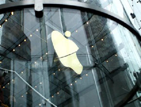 Apple е най-популярната марка за потребителска електроника сред младите американци