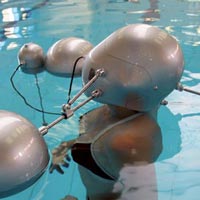 Телефонна кабина за басейн