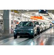 Volvo стартира производството на EX60: Пробег от 810 км и светкавично зареждане