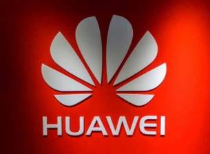 Huawei работи по вградена в дисплея камера