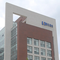 Китайска компания е готова с мобилен чипсет за работа с четири SIM карти