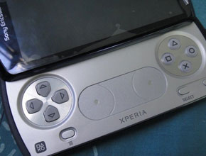 Нови снимки на PlayStation телефона на Sony Ericsson с Android 2.3