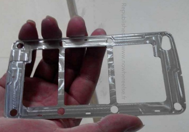 Дали тези снимки показват металната рамка на Samsung Galaxy S5?