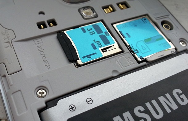 Samsung Galaxy S7 ще поддържа microSD карти, твърди слух