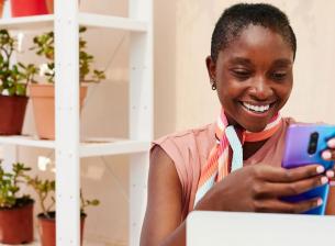 Instagram ще показва още повече реклами