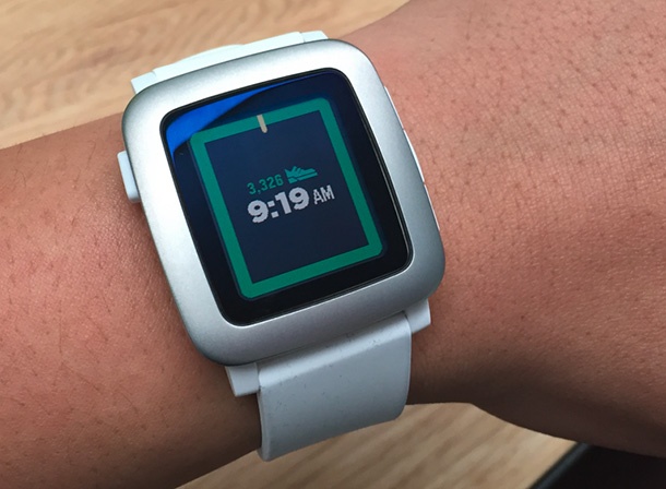 Часовниците на Pеbble вече официално поддържат и кирилица