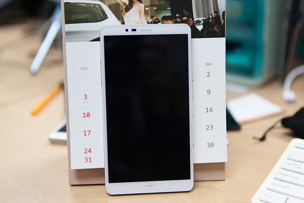 Реквием за една мечта: снимки на нереализирания Pantech Vega Secret Up 2